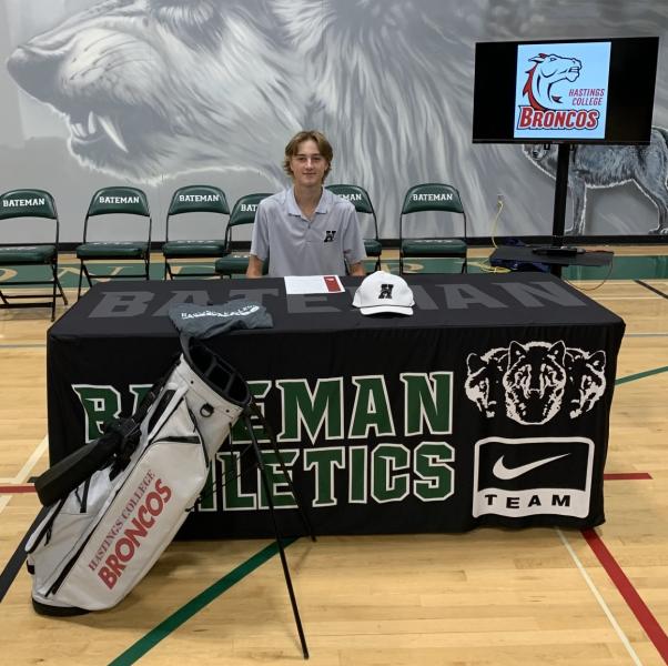 Ryan Burns - Hastings College Ryan Signing
